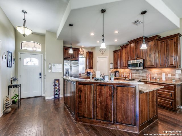 1758 Crooked Creek, Pleasanton, TX 78064