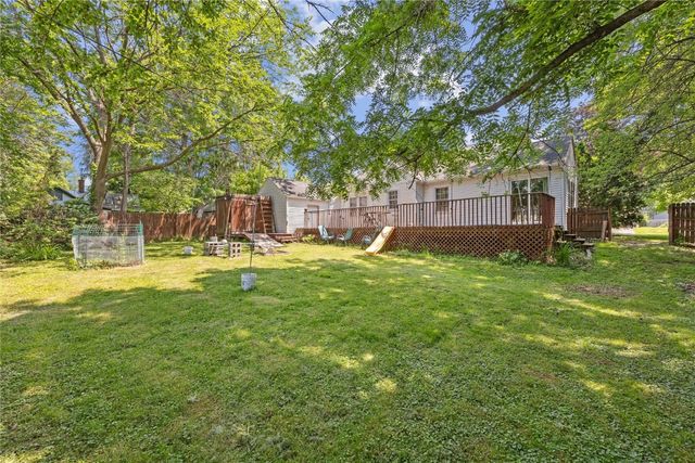 911 S Van Buren Street, Iowa City, IA 52240