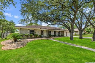 6022 WINDING RIDGE DR, Windcrest, TX 78239