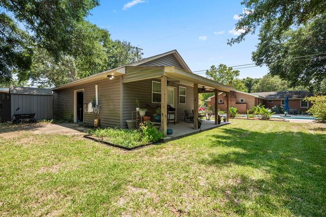 1352 Honeysuckle Lane, Charleston, SC 29412