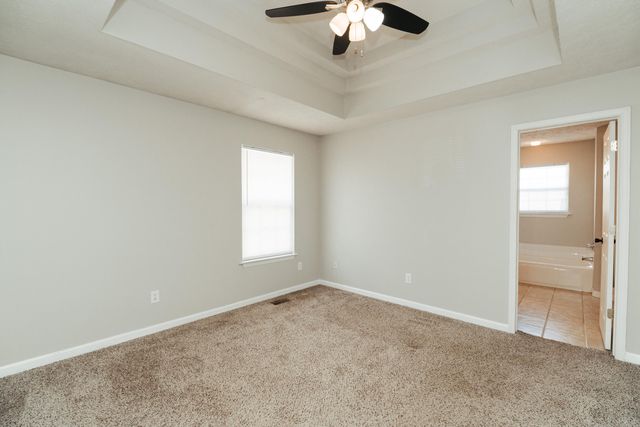 1835 W Farm Road 102, Springfield, MO 65803