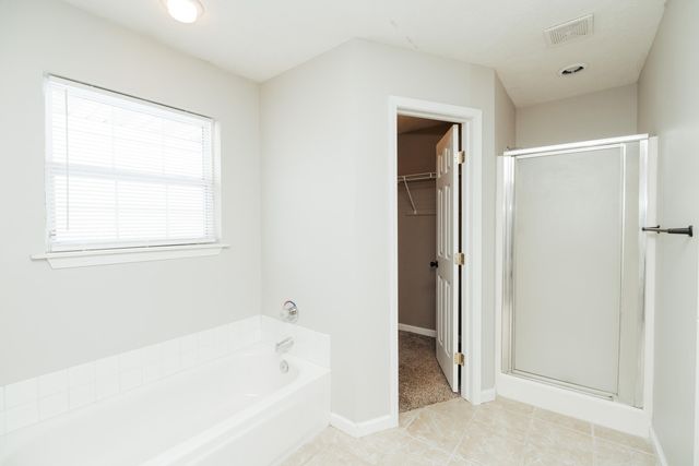 1835 W Farm Road 102, Springfield, MO 65803