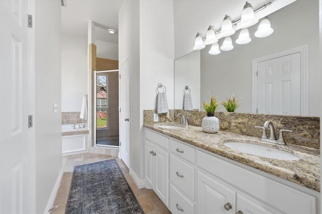 744 Longmeadow Lane, Edmond, OK 73003