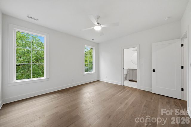 1115 Lomax Avenue, Charlotte, NC 28211