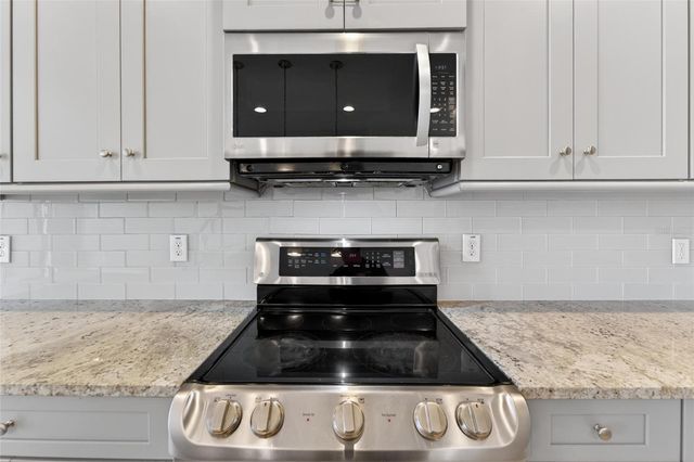 8108 MUDDY PINES PLACE, Tampa, FL 33635