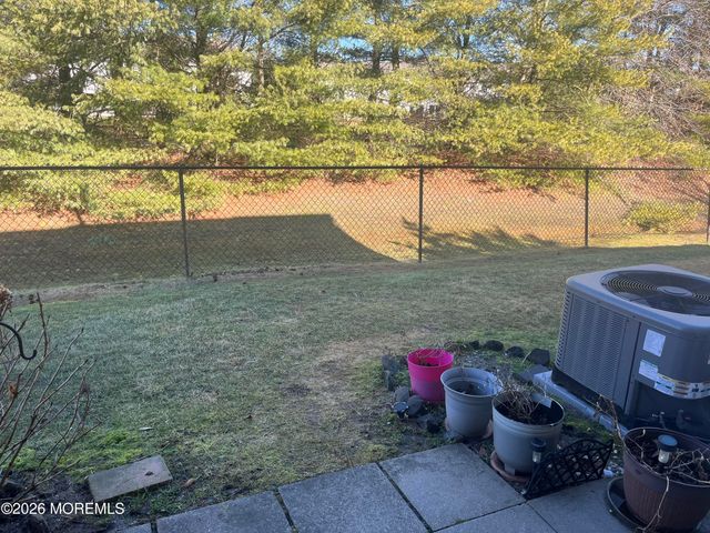 7 Bugle Way, Tinton Falls, NJ 07753