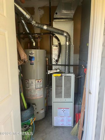 7 Bugle Way, Tinton Falls, NJ 07753