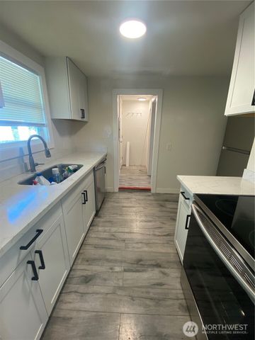 10204 47th Avenue SW, Lakewood, WA 98499