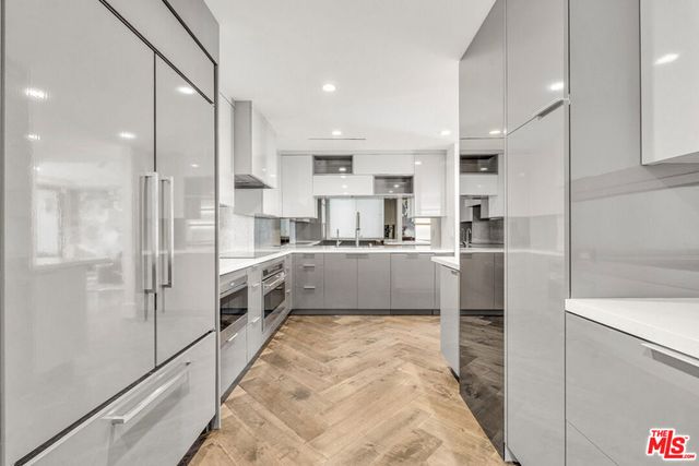 1100 Alta Loma Road 1404, West Hollywood, CA 90069