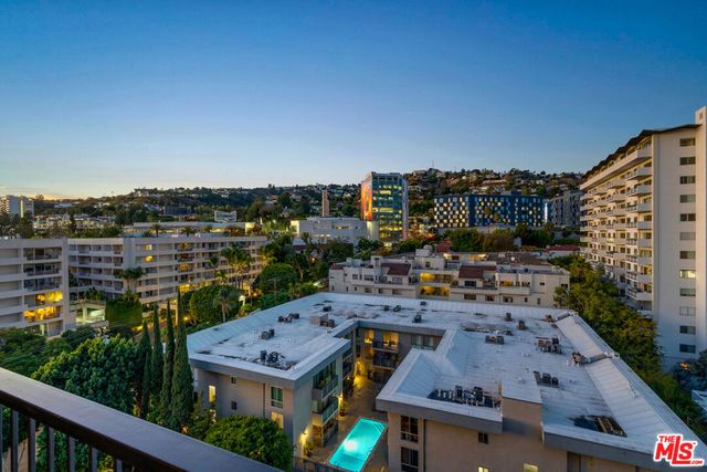 1100 Alta Loma Road 1404, West Hollywood, CA 90069