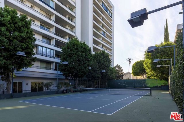 1100 Alta Loma Road 1404, West Hollywood, CA 90069