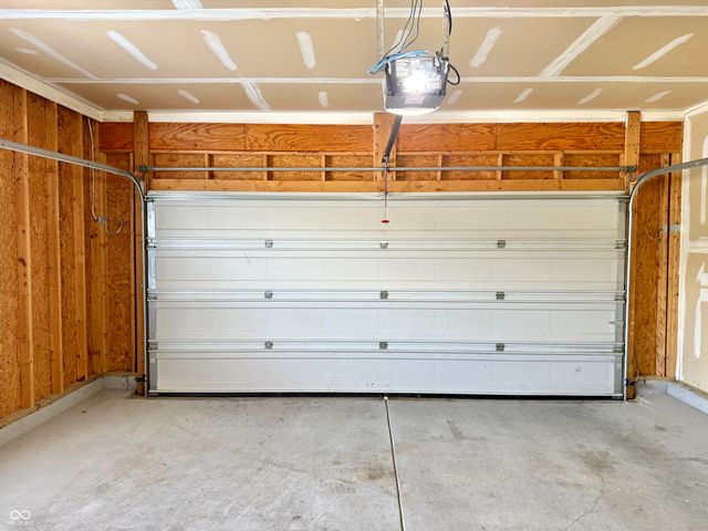 4263 Cairo Way, Avon, IN 46123