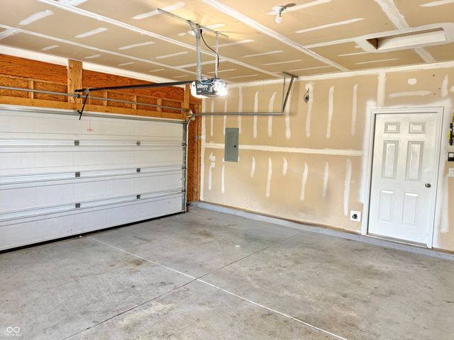 4263 Cairo Way, Avon, IN 46123