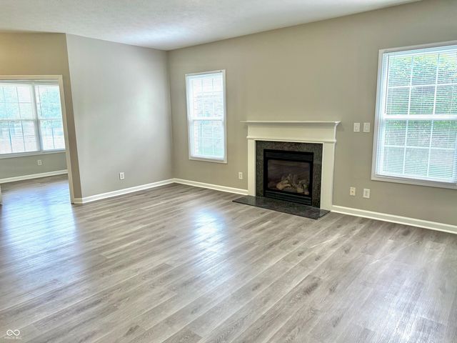 4263 Cairo Way, Avon, IN 46123