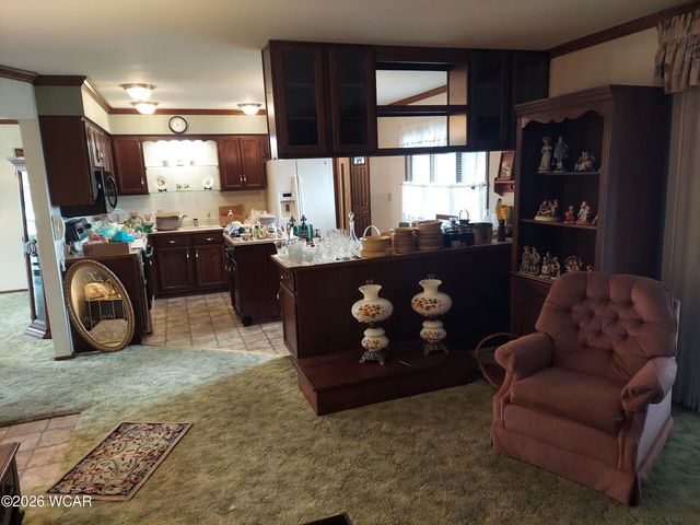 615 W Lima Avenue, Ada, OH 45810