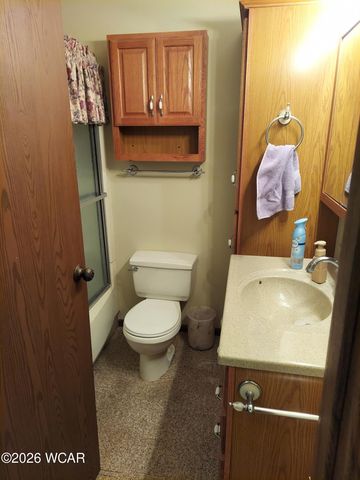 615 W Lima Avenue, Ada, OH 45810