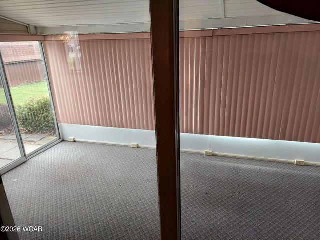 615 W Lima Avenue, Ada, OH 45810