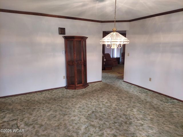 615 W Lima Avenue, Ada, OH 45810