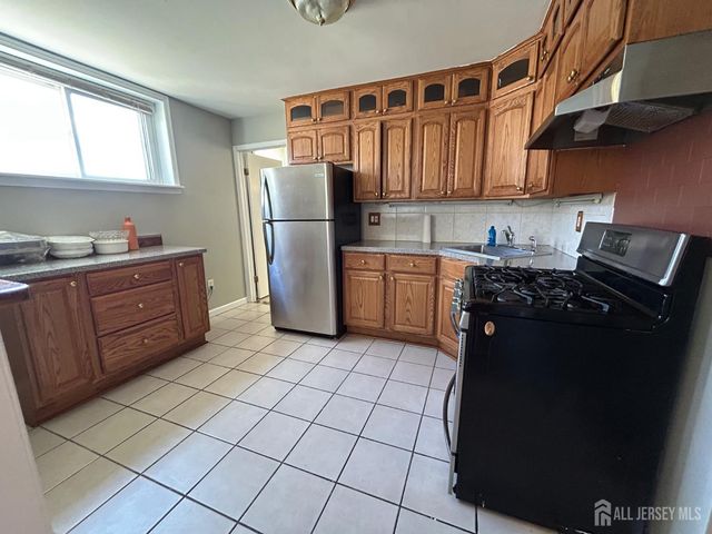 205 College Drive, Edison, NJ 08817