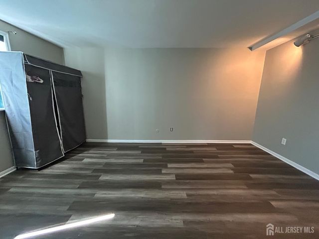 205 College Drive, Edison, NJ 08817