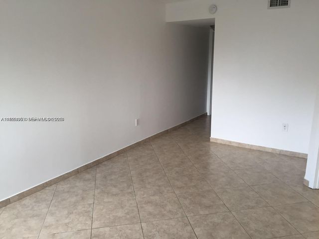 721 N Pine Island Rd 416, Plantation, FL 33324