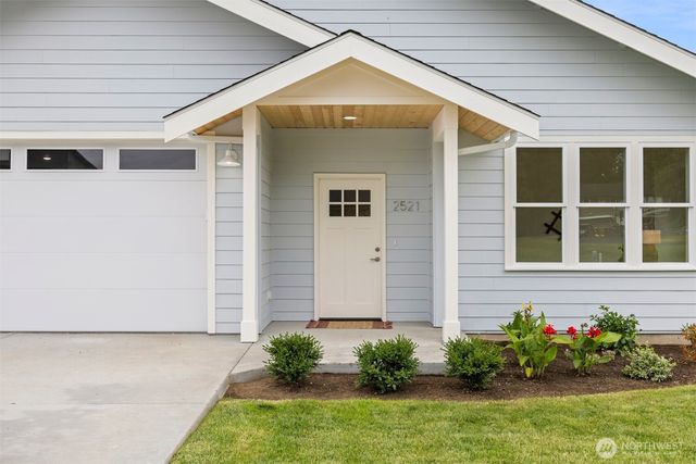 2521 Dodd Avenue, Blaine, WA 98230