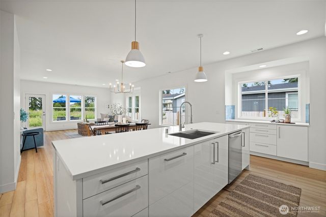 2521 Dodd Avenue, Blaine, WA 98230