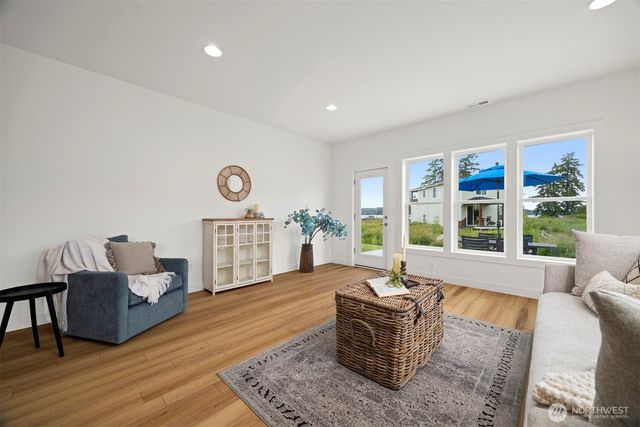 2521 Dodd Avenue, Blaine, WA 98230