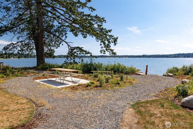 2521 Dodd Avenue, Blaine, WA 98230