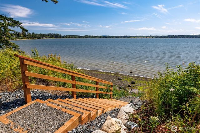 2521 Dodd Avenue, Blaine, WA 98230