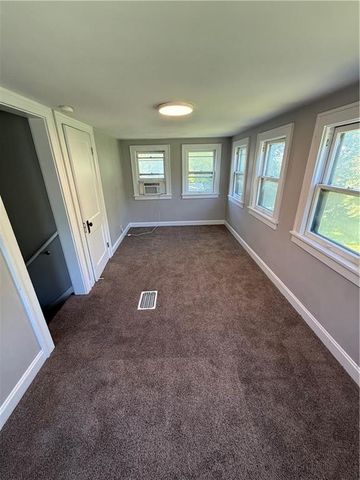 4915 Olive Street, Kansas City, MO 64130