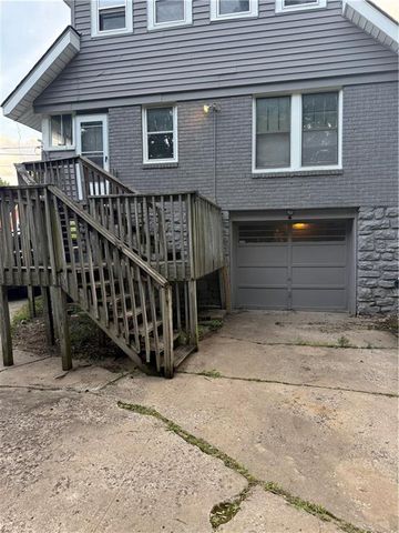 4915 Olive Street, Kansas City, MO 64130