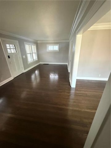 4915 Olive Street, Kansas City, MO 64130