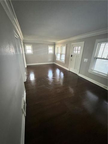 4915 Olive Street, Kansas City, MO 64130