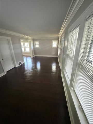 4915 Olive Street, Kansas City, MO 64130