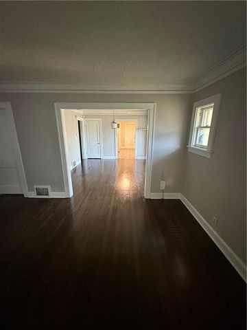 4915 Olive Street, Kansas City, MO 64130