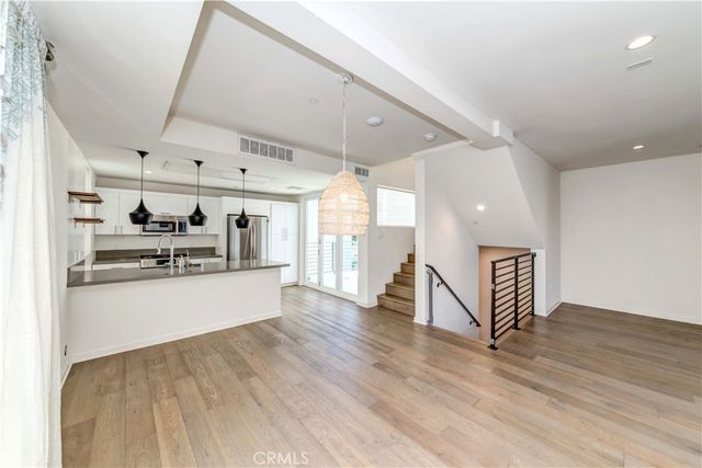 1937 Griffith Park Boulevard, Los Angeles, CA 90039