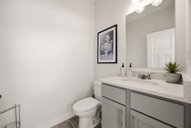 2411 Bluegrass St, Marion, IA 52302