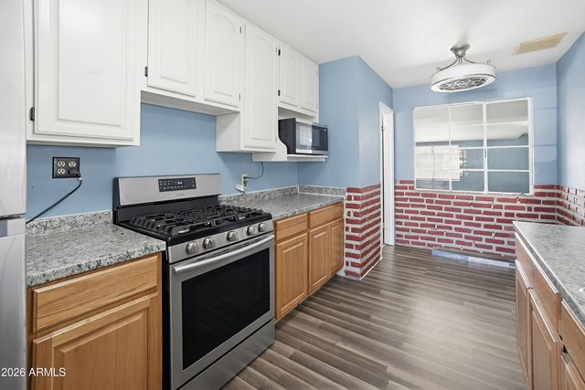 3317 W SELLS Drive, Phoenix, AZ 85017