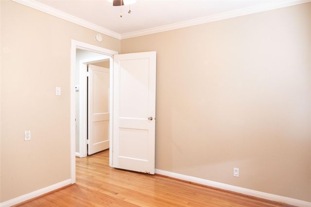 5564 Aspen Street, Bellaire, TX 77401
