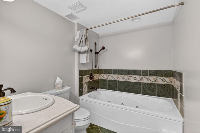 3316 WEBLEY CT, Annandale, VA 22003