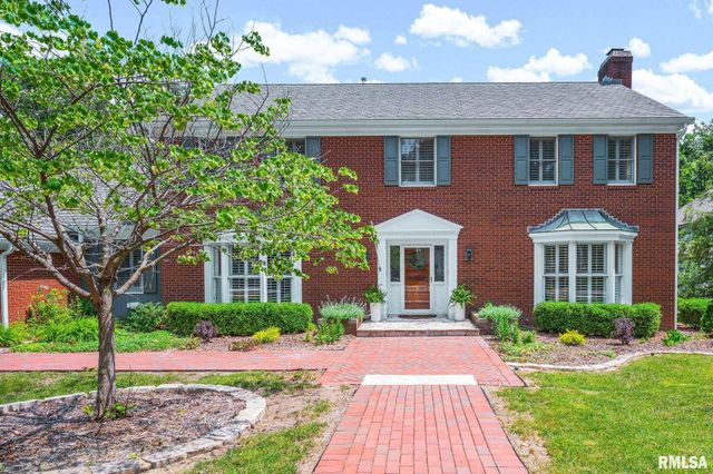 6414 N JAMESTOWN Road, Peoria, IL 61615