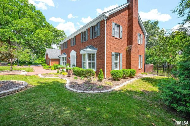 6414 N JAMESTOWN Road, Peoria, IL 61615