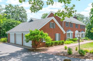 6414 N JAMESTOWN Road, Peoria, IL 61615