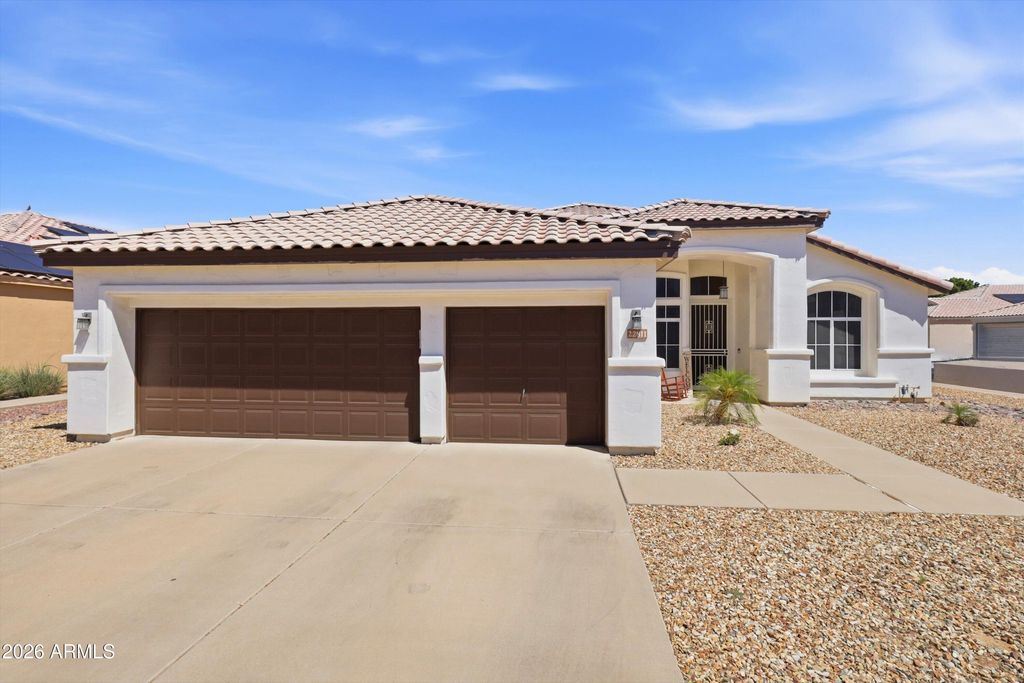 Image 29 of property listing at 22811 N 74TH Lane, Glendale, AZ 85310