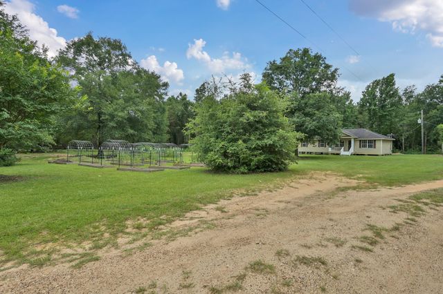 1001 Oak Ridge Road Road, Willis, TX 77378