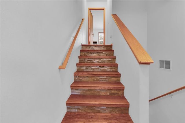 623 SOUTHTOWNE Drive 623, Belvidere, IL 61008