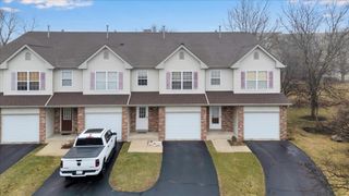 623 SOUTHTOWNE Drive 623, Belvidere, IL 61008