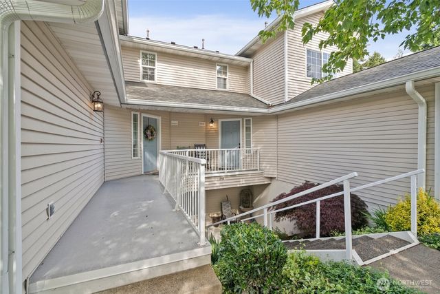 1912 S 368th Place, Federal Way, WA 98003