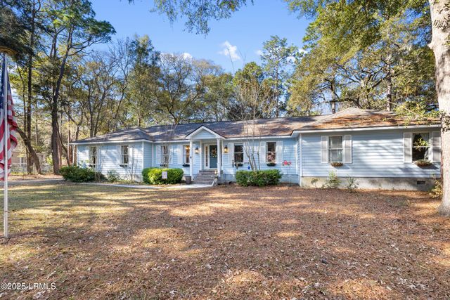 6 Spring Knob Circle, Beaufort, SC 29907